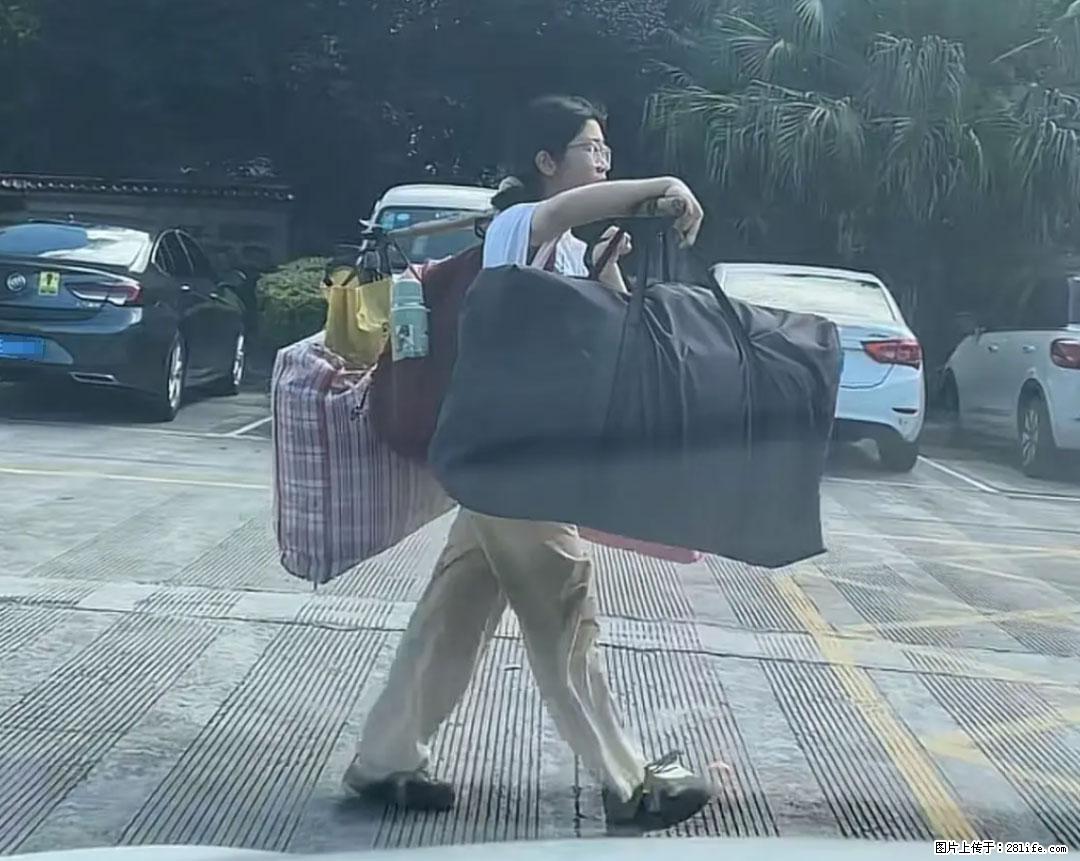 全网追的“扁担女孩”，找了一份暑假工，时薪12元 - 武汉生活资讯 - 武汉28生活网 wh.28life.com